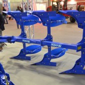 Solis-builds-first-Stage-IV-tractor-5864270_1