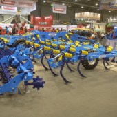 TechAgro-Farmet-adds-12-5m-wide-Fantom-2924799_0