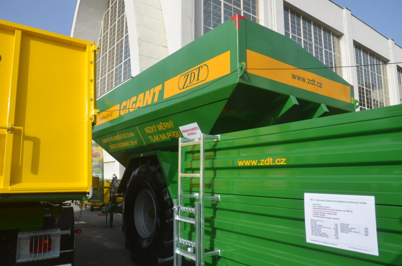 TechAgro-ZDT-shows-prototype-chaser-bin-2924801_0