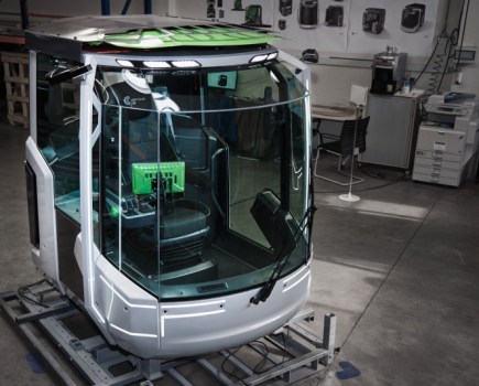 Tractor-cab-of-the-future-8069760_0
