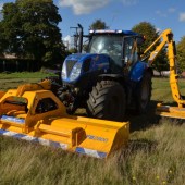 Trailer-for-widest-combine-cutterbars-8941504_1