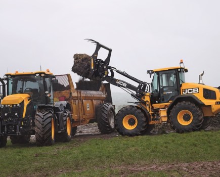 UK-debut-for-JCB-wheeled-loader-8101492_0