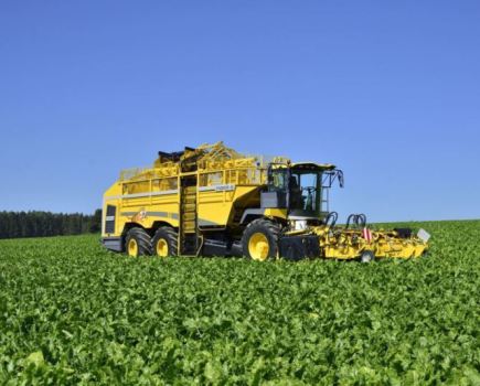 World-s-most-powerful-sugar-beet-harvester-4655977_0