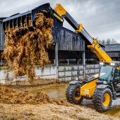 Expanded-JCB-Multi-Shovel-attachment-range-9135077_0
