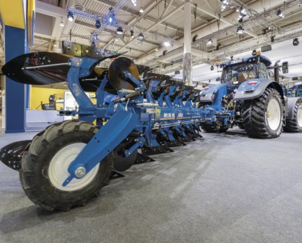 New-Holland-grass-and-arable-kit-brochures-9139497_0