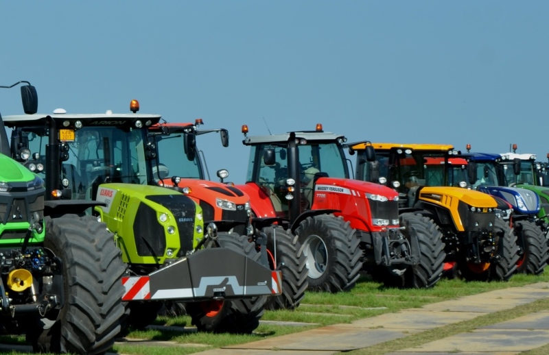 Slight-fall-in-UK-tractor-registrations-9143695_0