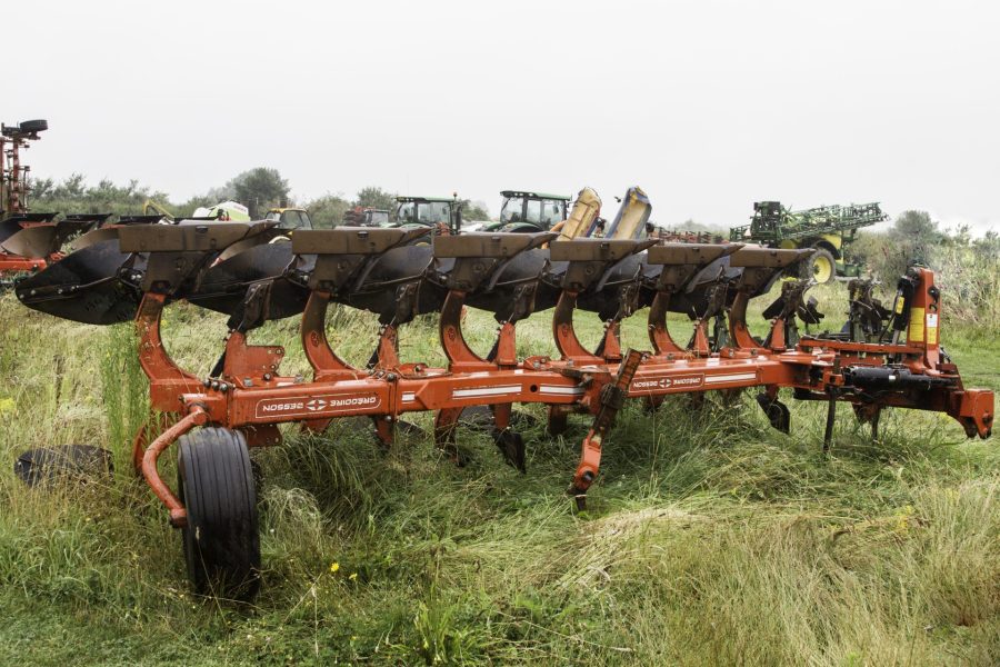 03 RB47 6-furrow