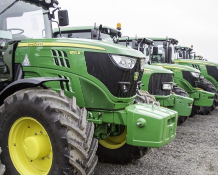 2014_jd6150r_ex-demo