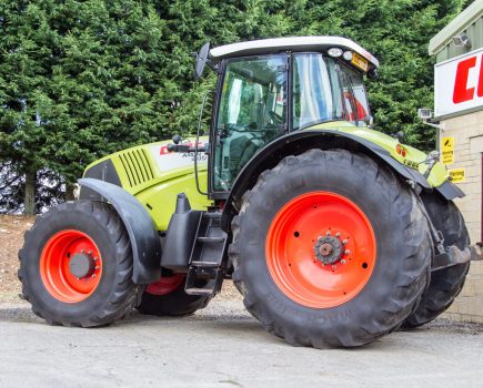 axion_840_2010