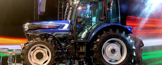 pic_9_escorts_concept_tractor