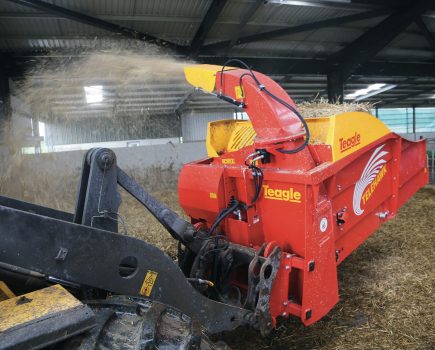 Teagle Telehawk straw chopper