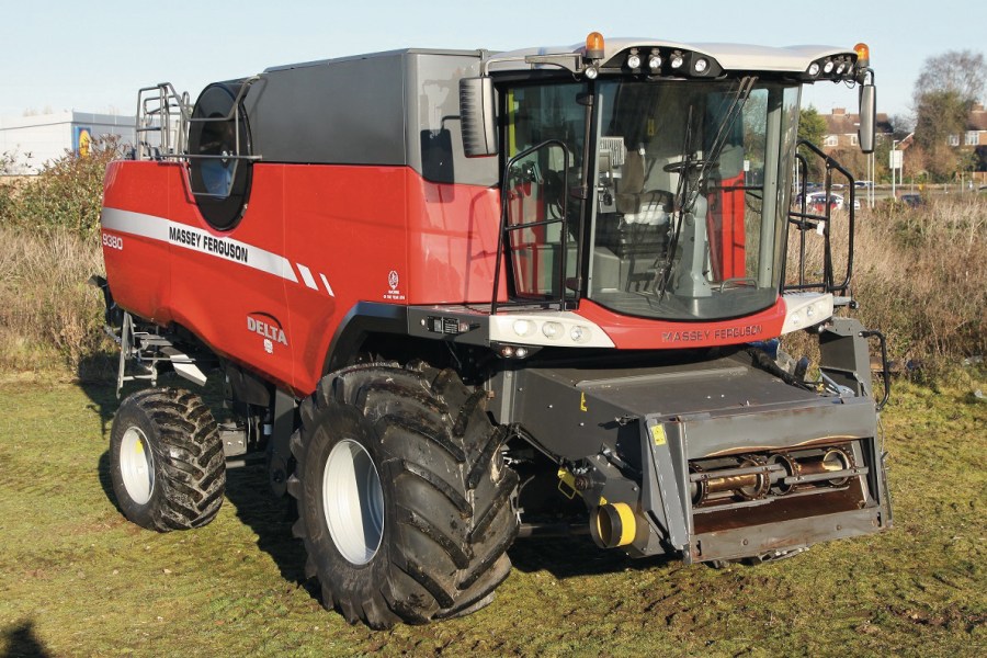 Massey Ferguson 9380 Delta 10.74m PowerFlow