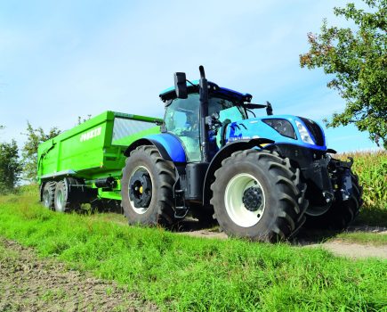 036-fb_bru_newholland_t7_114_id56266