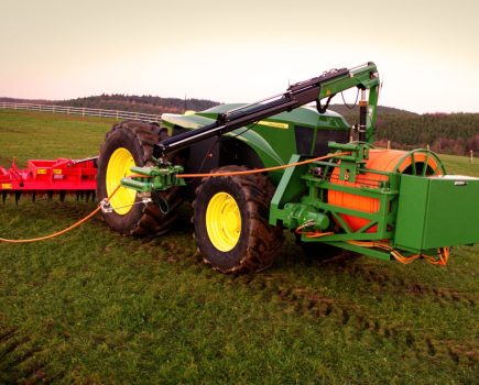 john_deere_gridcon_tractor_002