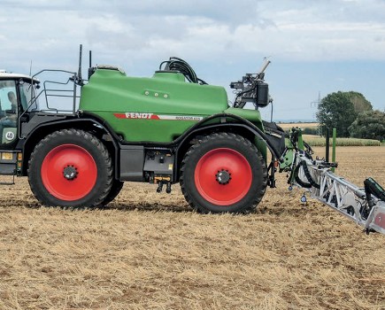 Fendt Rogator 300 and 600 sprayers