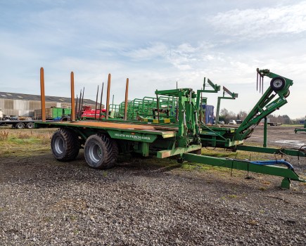 Heath bale chasers