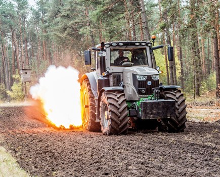 76-profi-07-july-2019-power_armoured_reborack
