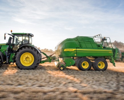 pic_34_new_john_deere_l600_series_large_square_baler_field_002