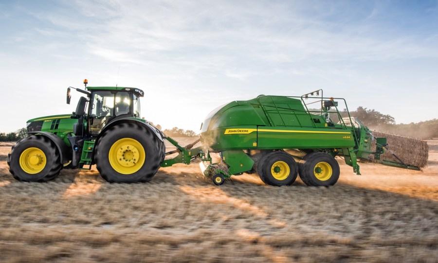 pic_34_new_john_deere_l600_series_large_square_baler_field_002