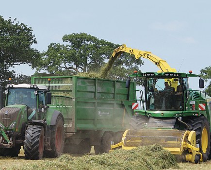 profi-oct-2018_26_john_deere_9800i_forager