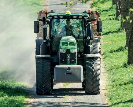 profi_aug_2018_12_john_deere_6250r