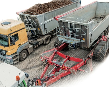 profi_aug_2018_42_di_fliegl_trans_farmer