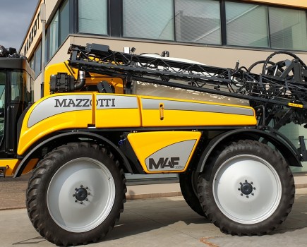 new_mazzotti_3180_self-propelled_sprayer