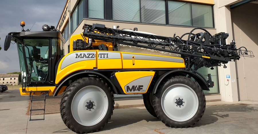 new_mazzotti_3180_self-propelled_sprayer