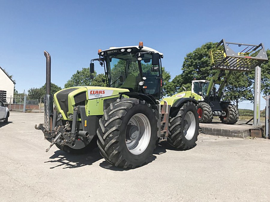 050-057_um_claas_xerion_tractors