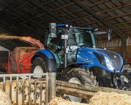 012-019_tt_new_holland_t5140
