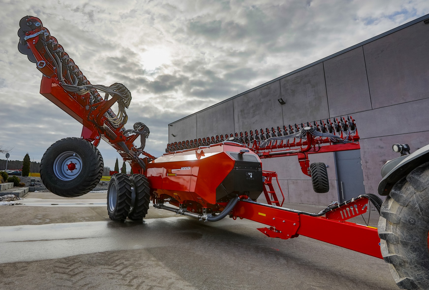 Three hoppers on latest Horsch Avatar - Profi
