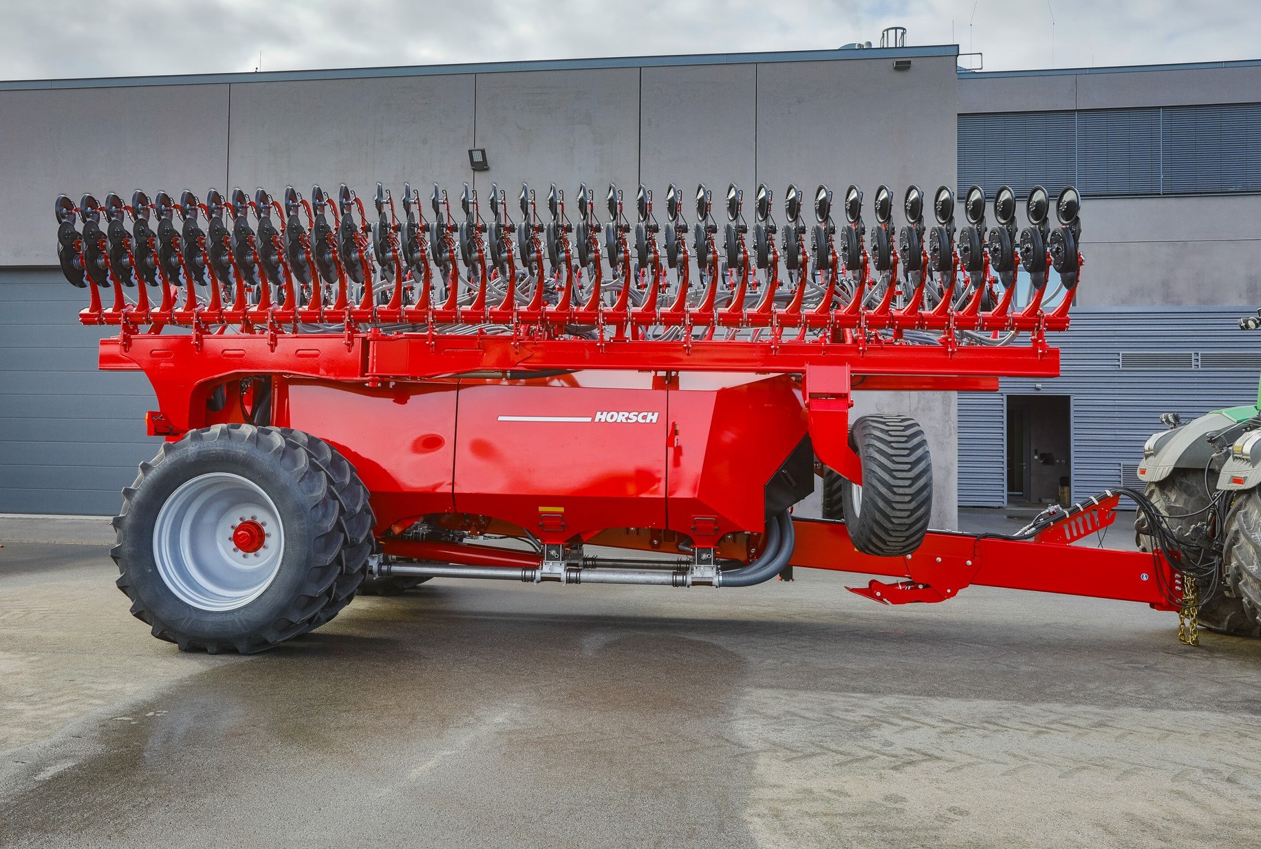 Three hoppers on latest Horsch Avatar - Profi