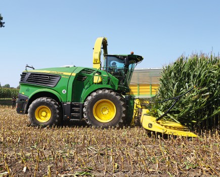 046-047_di_john_deere_9600