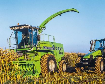 …the Deutz-Fahr Gigant 400?