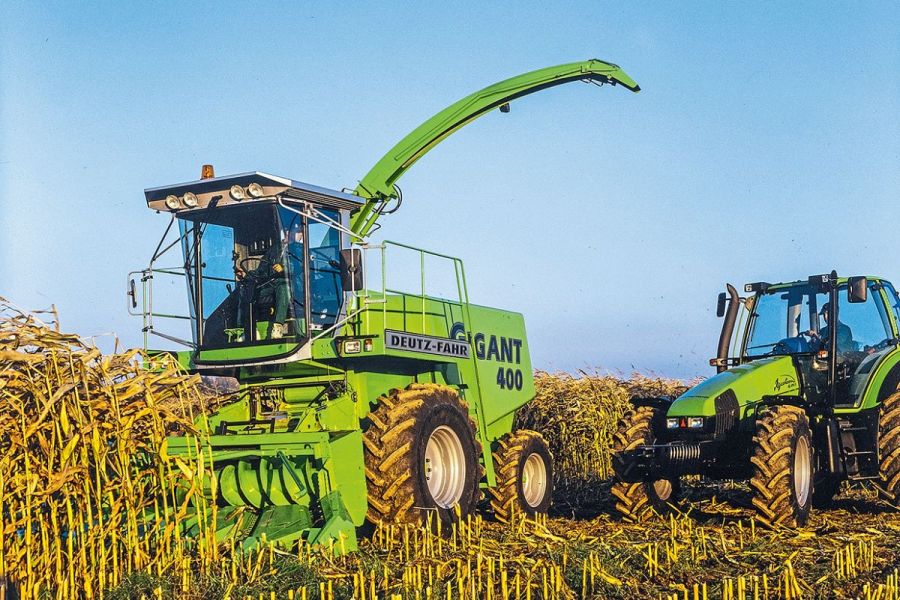 …the Deutz-Fahr Gigant 400?