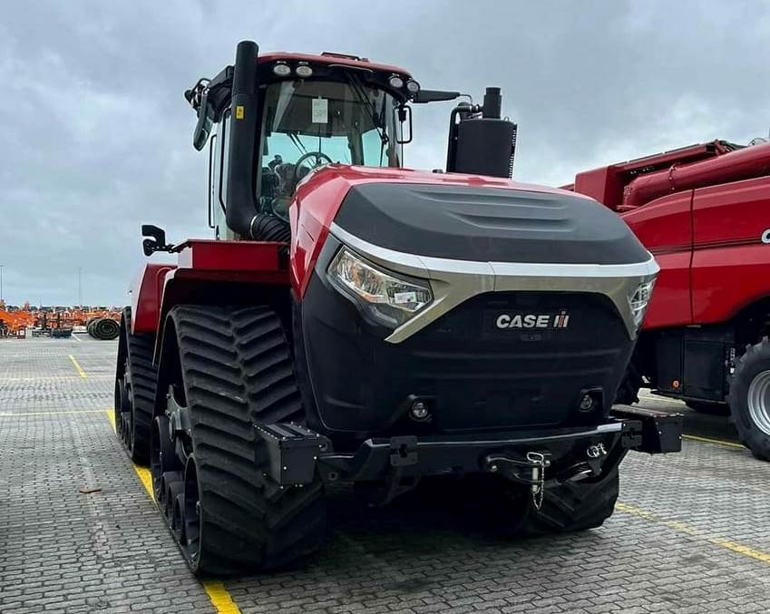 Case IH and Deere battle to 750hp+ - Profi