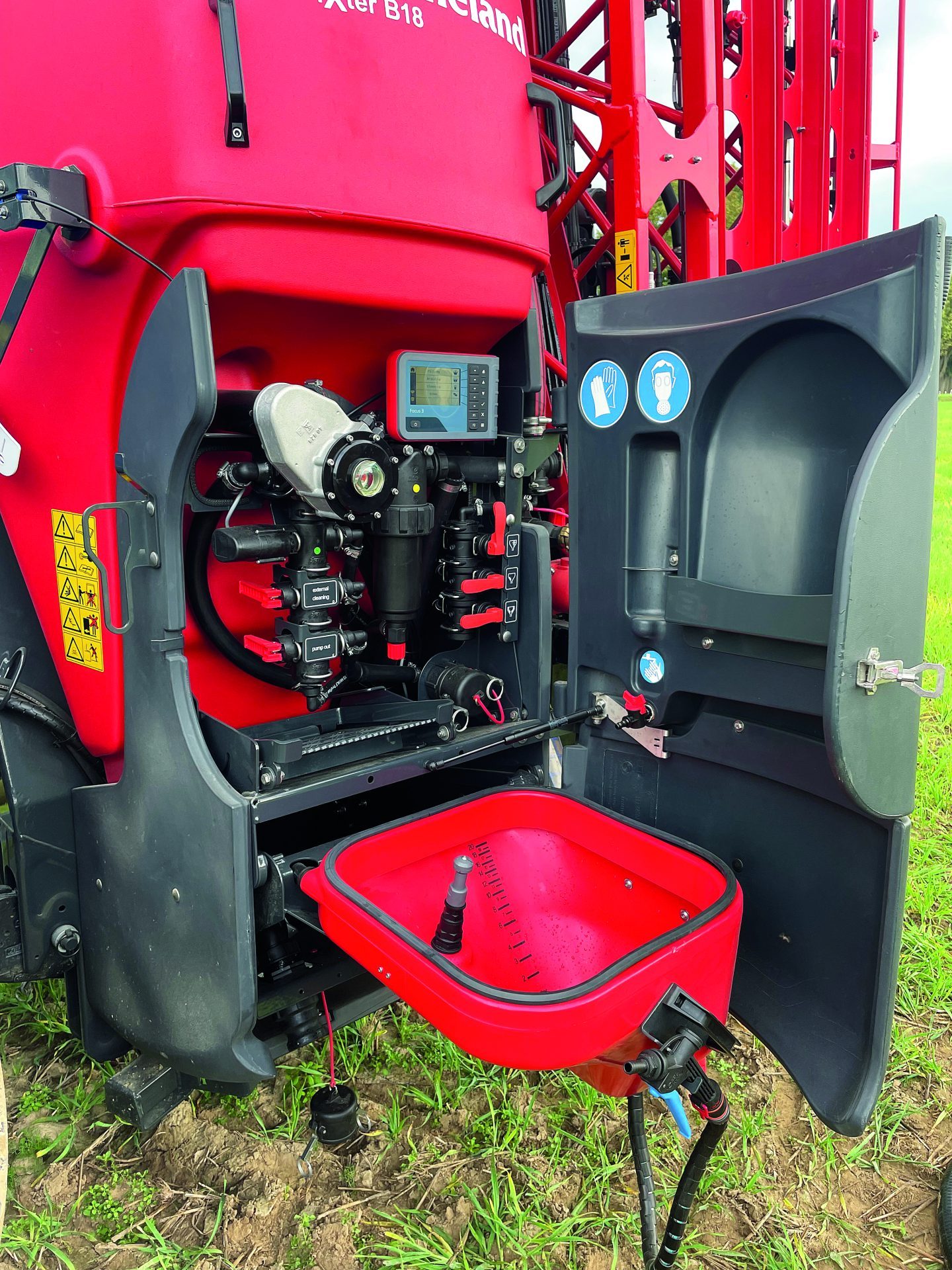 Sprayer Harrow Kverneland power harrows, sprayers and mergers - Profi