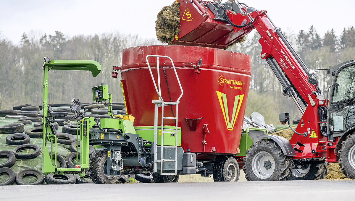 Strautmann EVerti-Feed 1251 diet feeder: Electric mixer