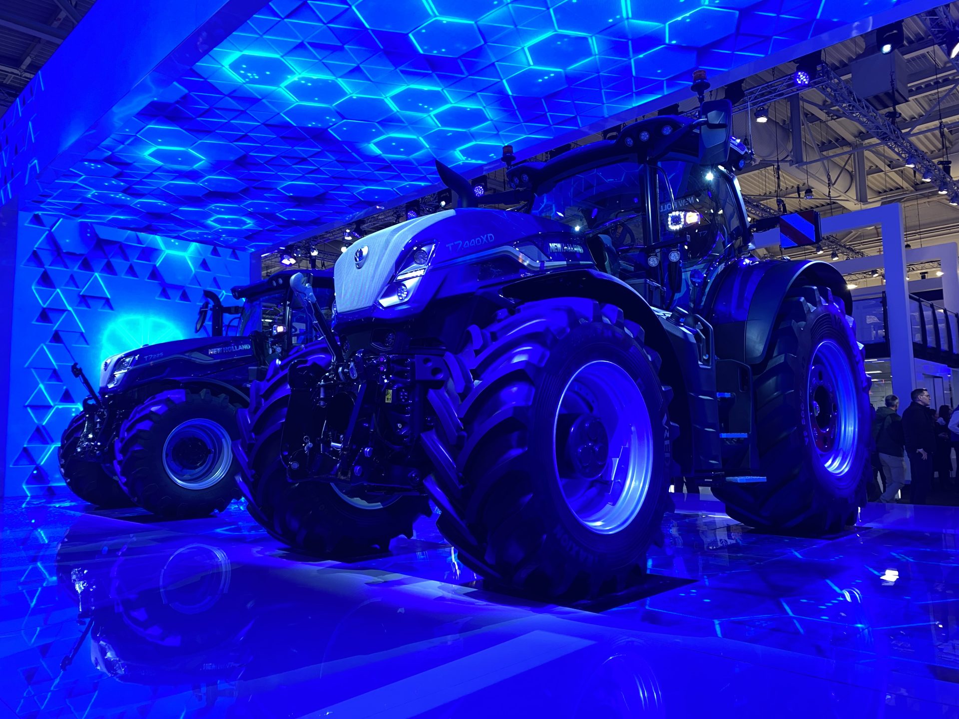 New Holland T7 goes large