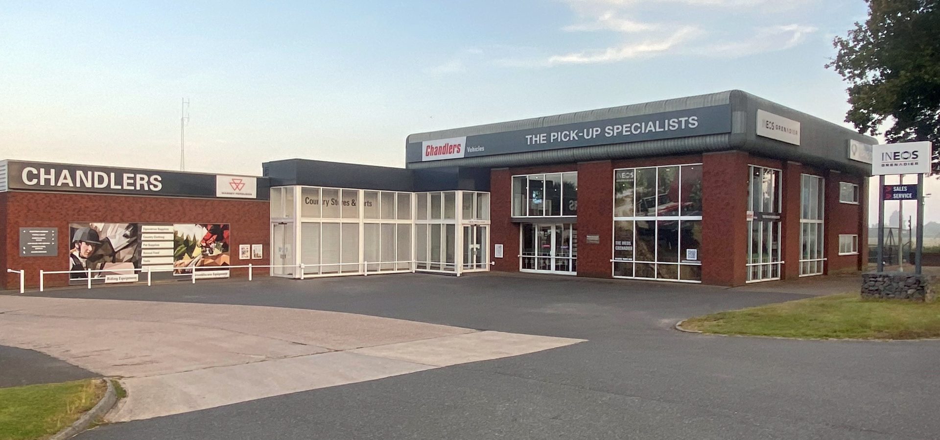 Chandlers joins Knight dealer network - Profi