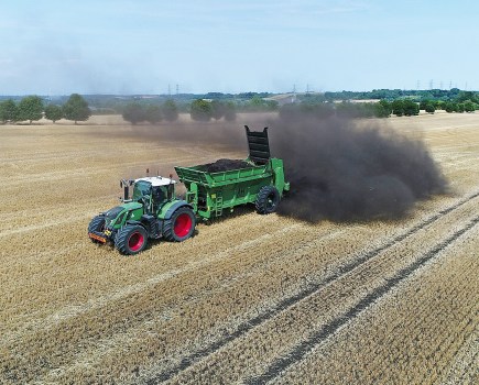 086-093_focus_muckspreaders